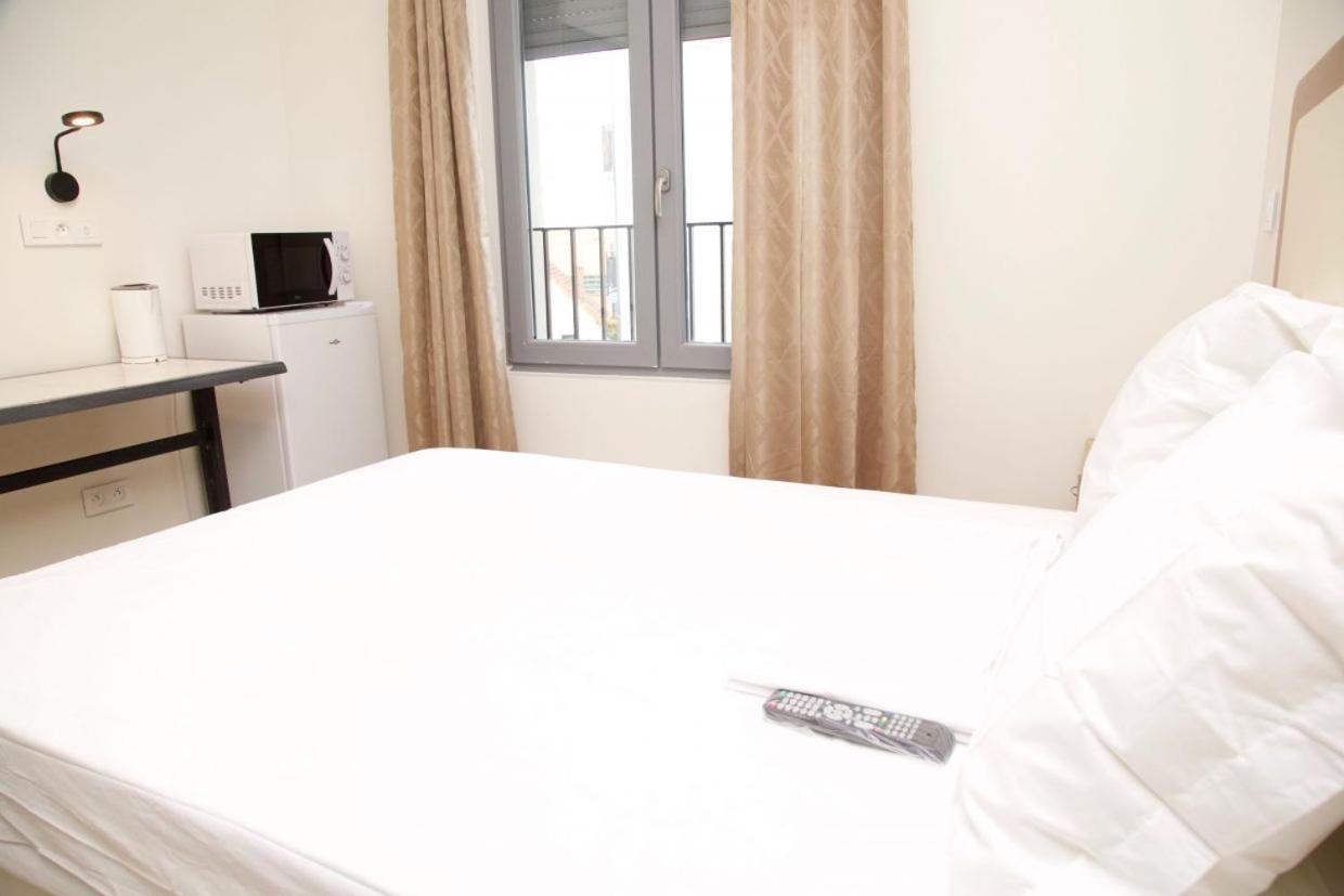 Hotel Le Privilege Ла-Курнёв Экстерьер фото