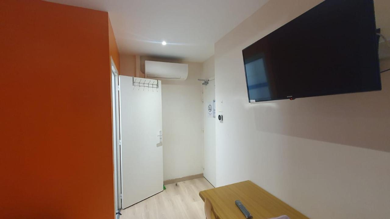 Hotel Le Privilege Ла-Курнёв Экстерьер фото
