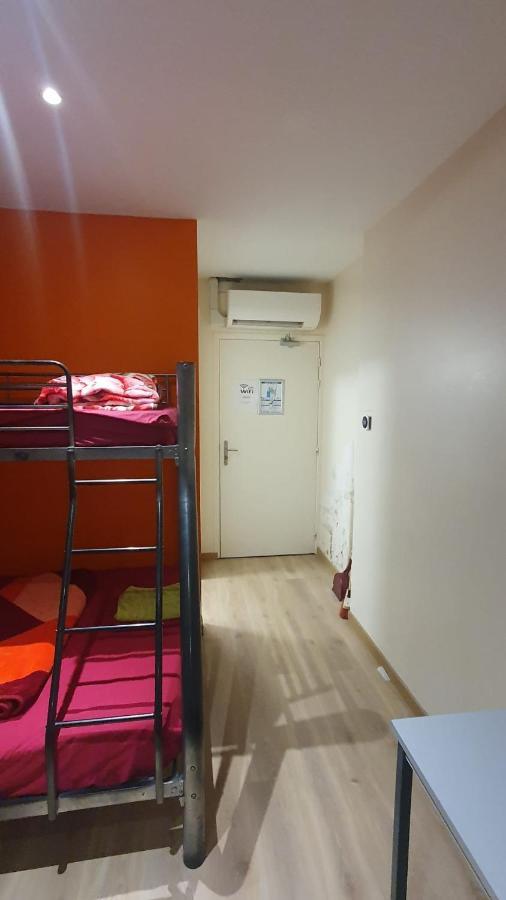 Hotel Le Privilege Ла-Курнёв Экстерьер фото